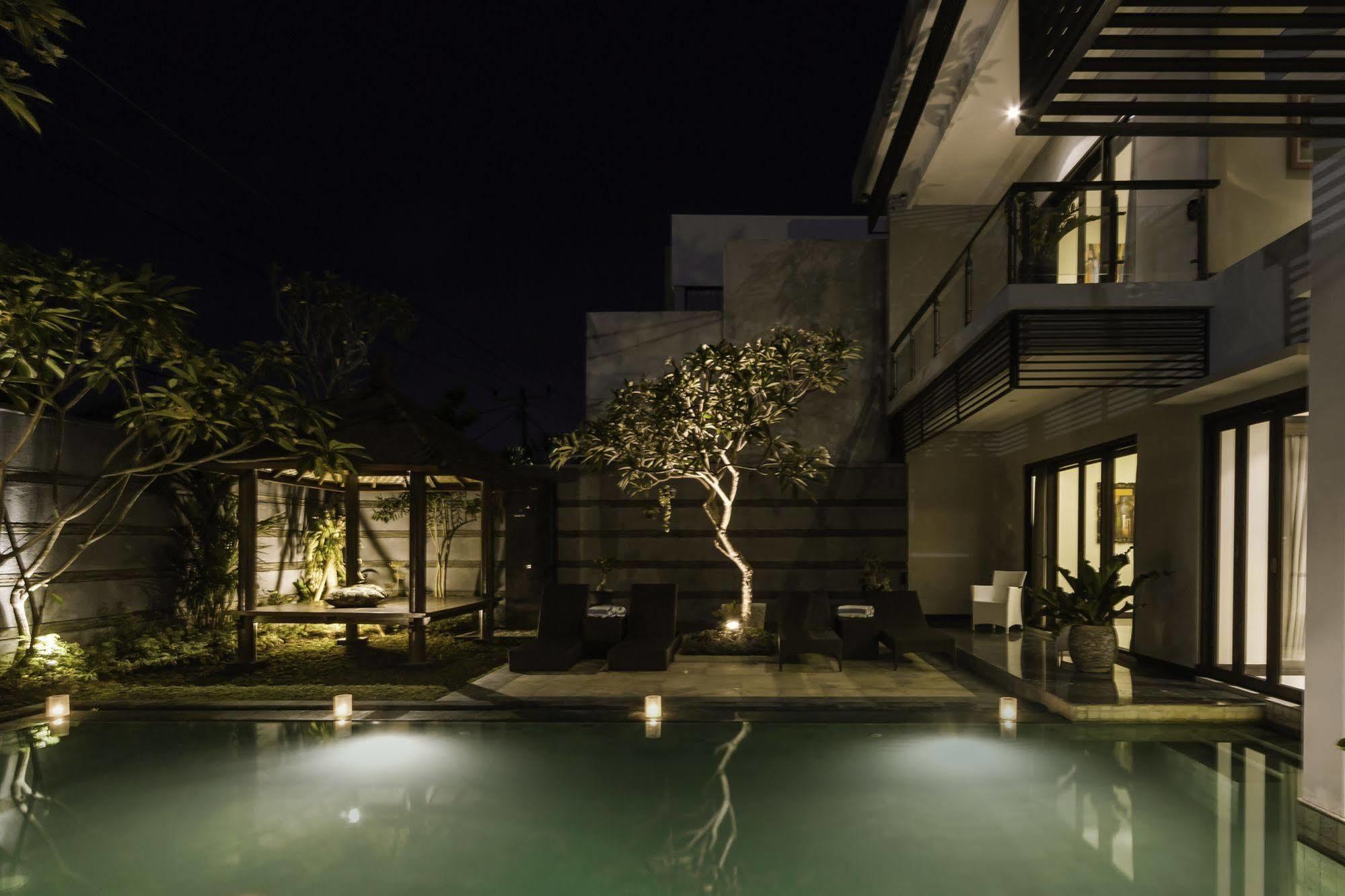 Villa Cascade Seminyak Buitenkant foto