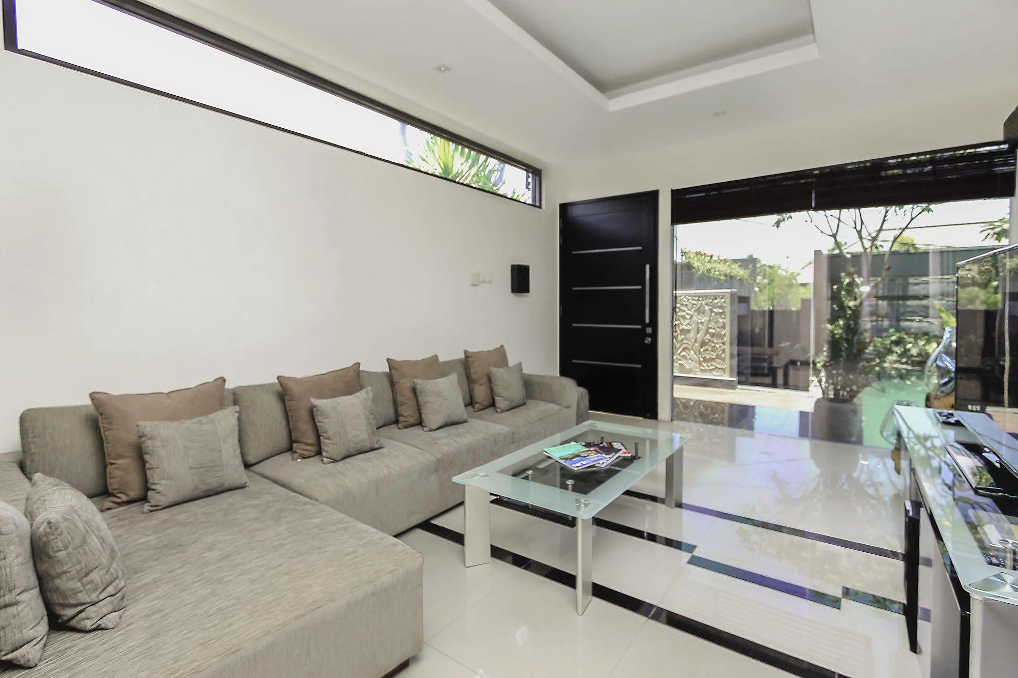 Villa Cascade Seminyak Buitenkant foto