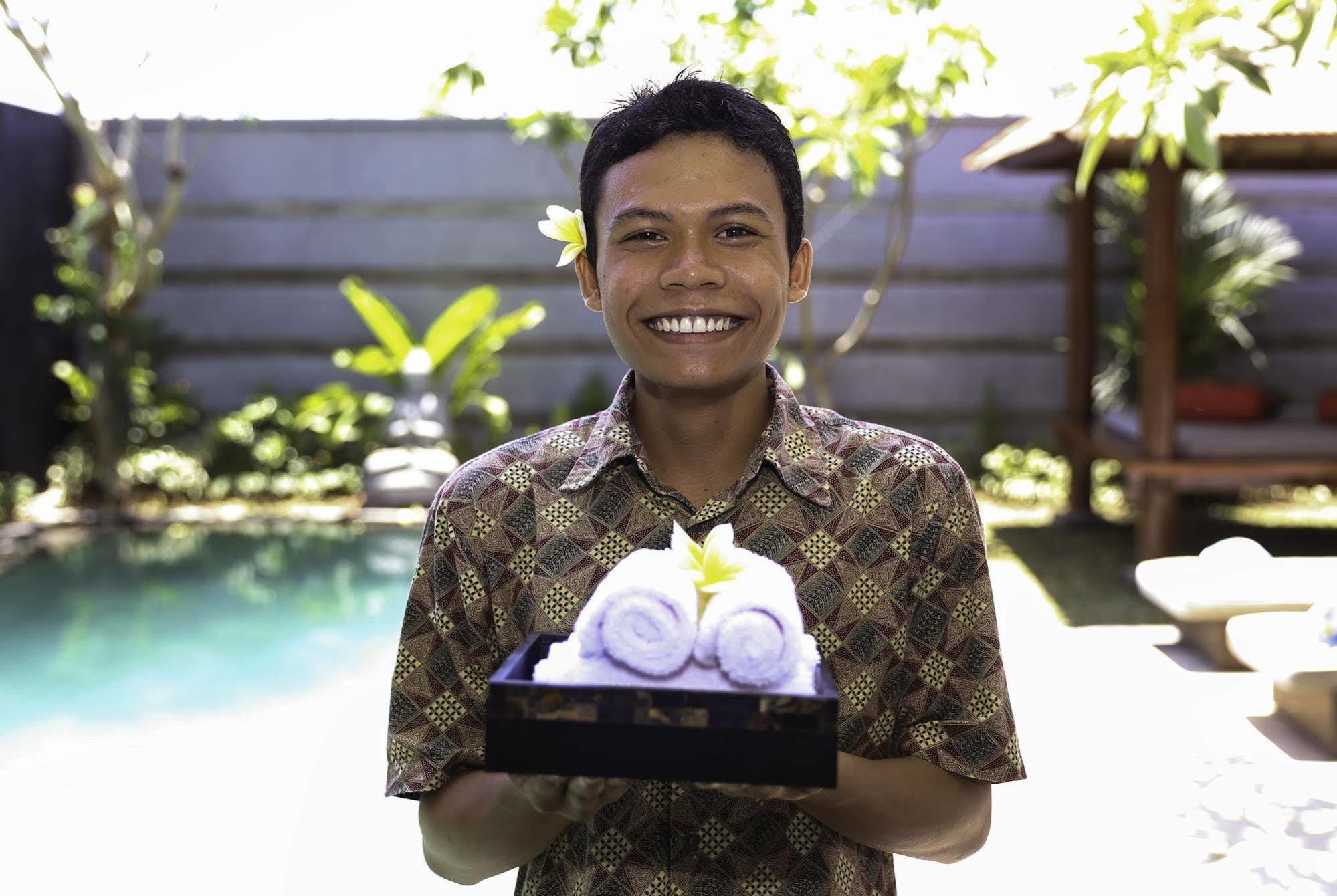 Villa Cascade Seminyak Buitenkant foto