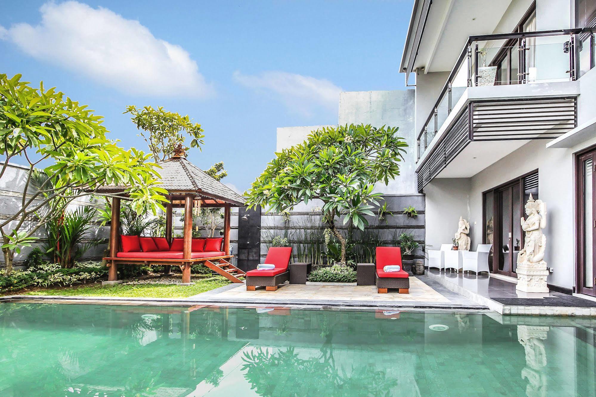 Villa Cascade Seminyak Buitenkant foto